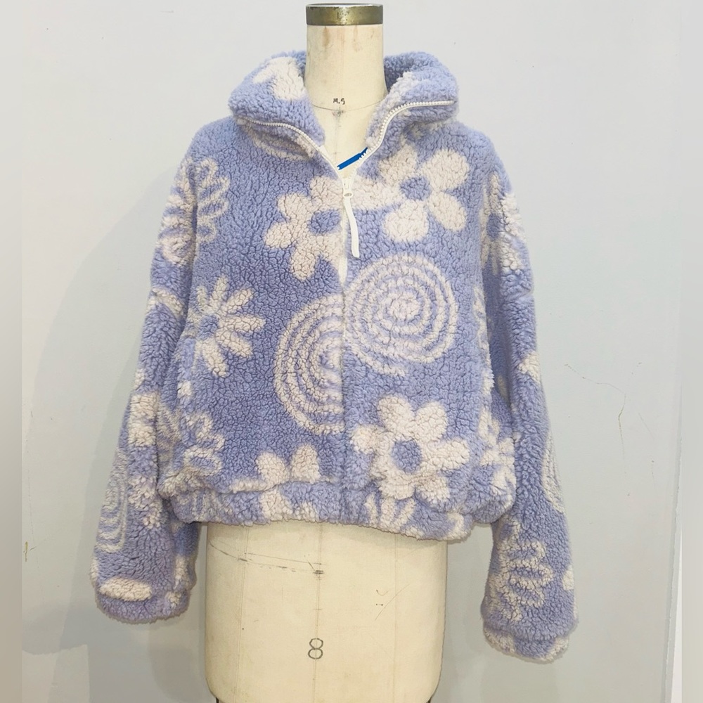 Urban Outfitters sherpa zip up pullover NWT Size SP